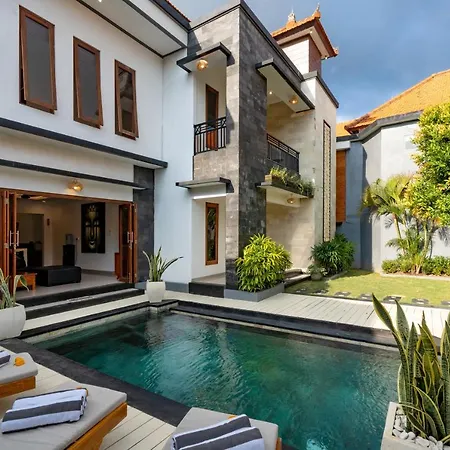 Vast 5Bd Villa With Garden And Private Pool 250M To Beach Seminyak  Exterior photo