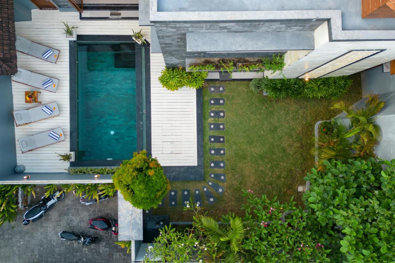 Vast 5bd With Garden And Private Pool 250m To *