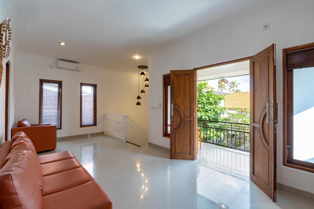 Vast 5bd With Garden And Private Pool 250m To Villa *