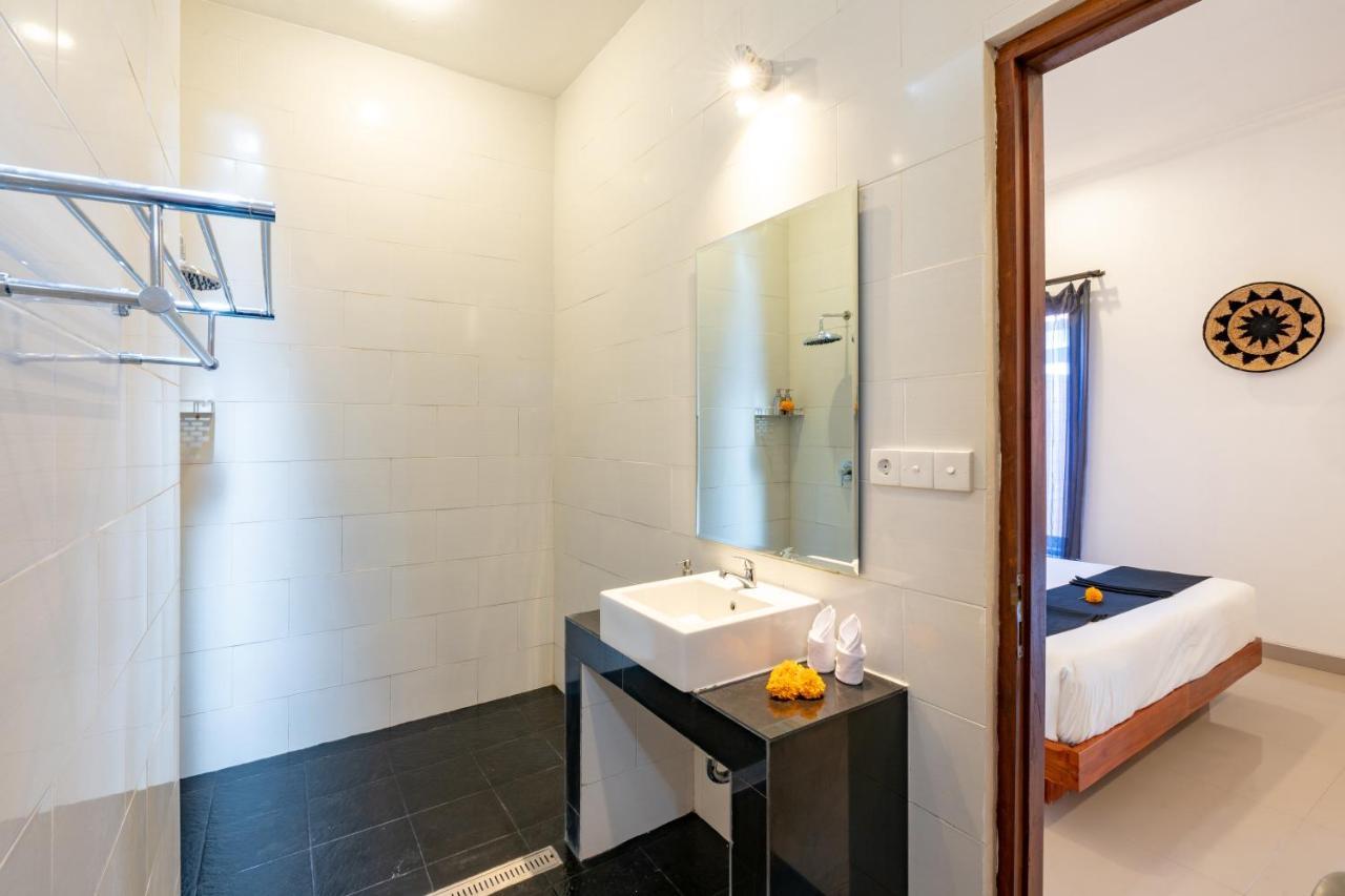 Vast 5bd With Garden And Private Pool 250m To Villa